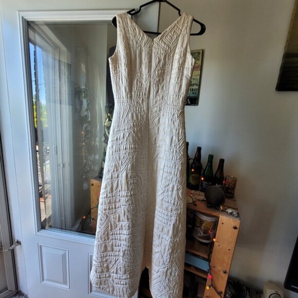 Handmade embroidered geometric pattern embellished wedding dress - Size 6 - Picture 5 of 8